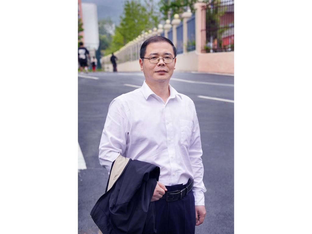 常世举  博士