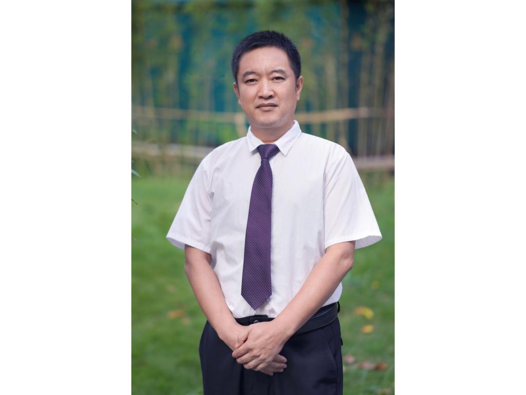 孙玉虎  博士
