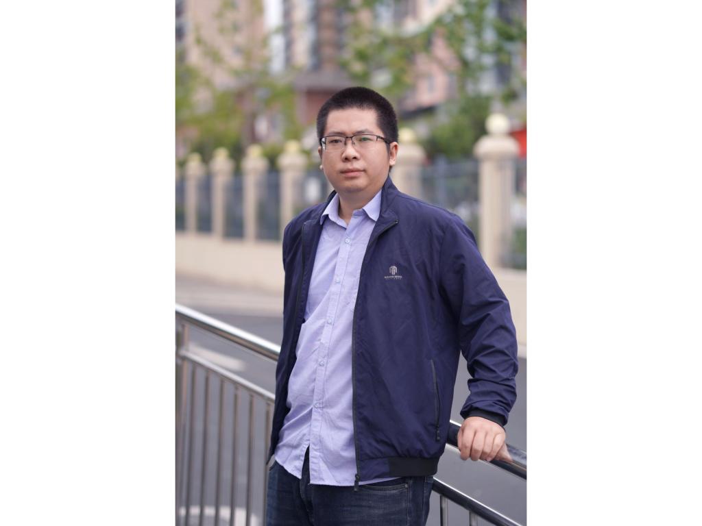 罗凯  博士